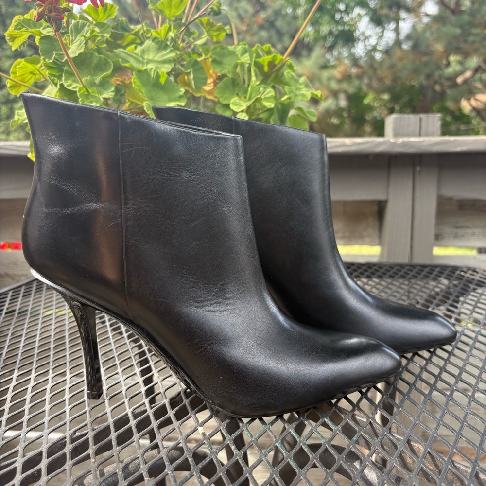 NWOT Calvin Klein Black Leather heel boot